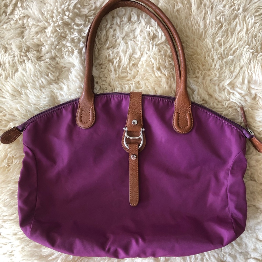 Bag middle size tote, 12’ by 8’ approximately, like new, purple/ burgundy color.